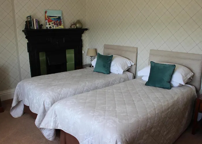 Guest house Fairhaven Country 4*